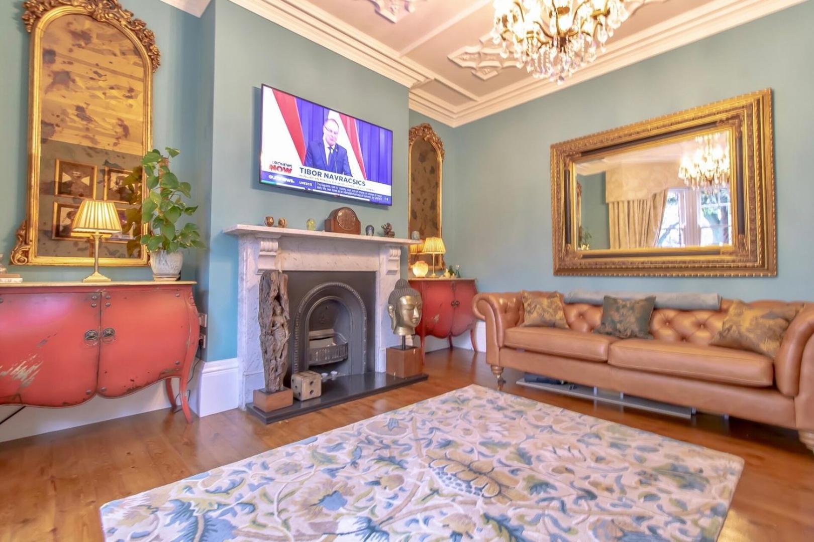 Fabulously Unique 3 Bedroom Home Sunderland Съндърланд Екстериор снимка